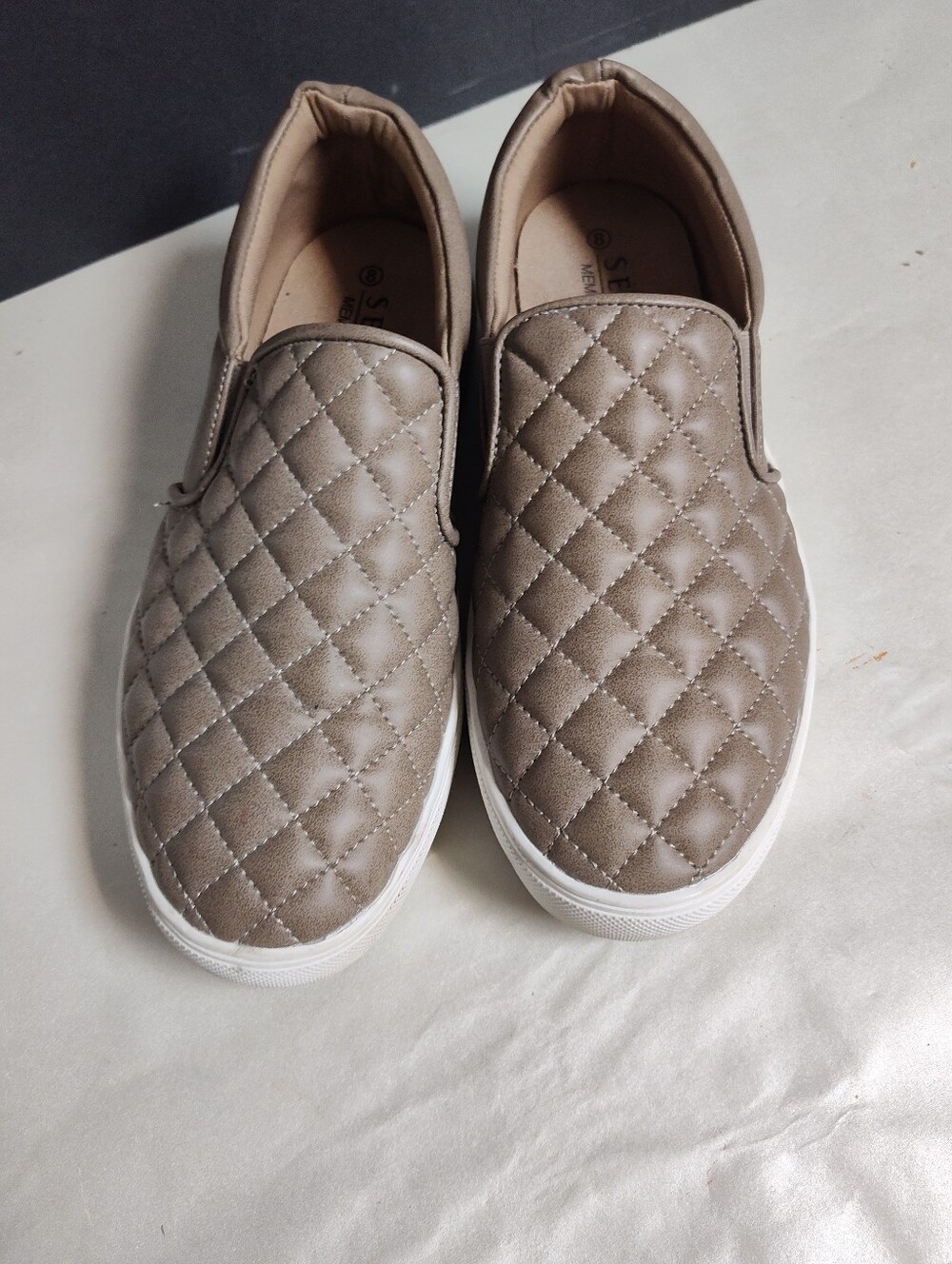 Serra Quilted Slip-On Sneakers in Taupe/Beige/Tan Size 8